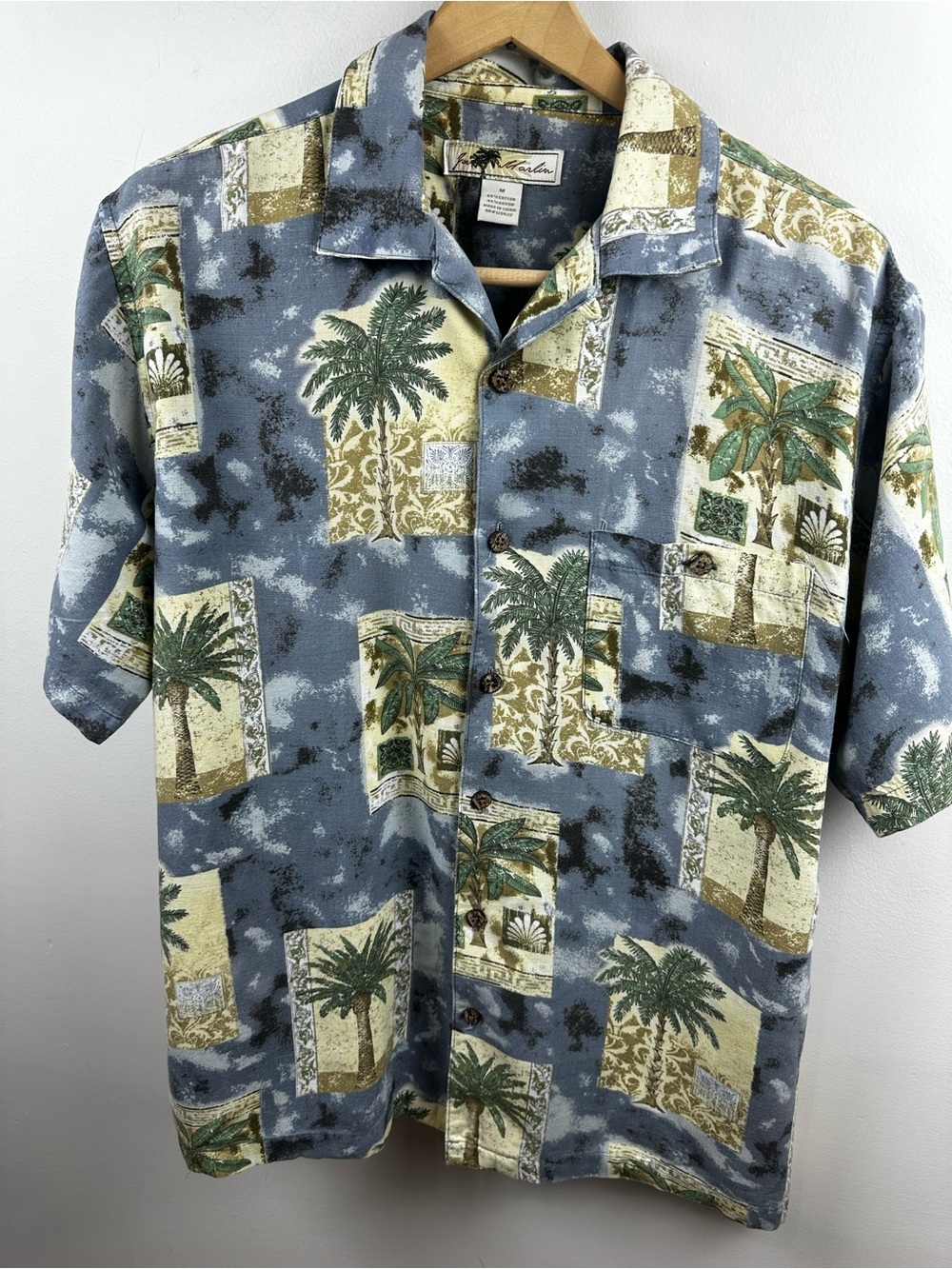 Hawaiian men’s Joe Marlin shirt
